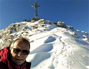 03 Al freddo e al gelo ventoso in vetta al Resegone (1875 m)